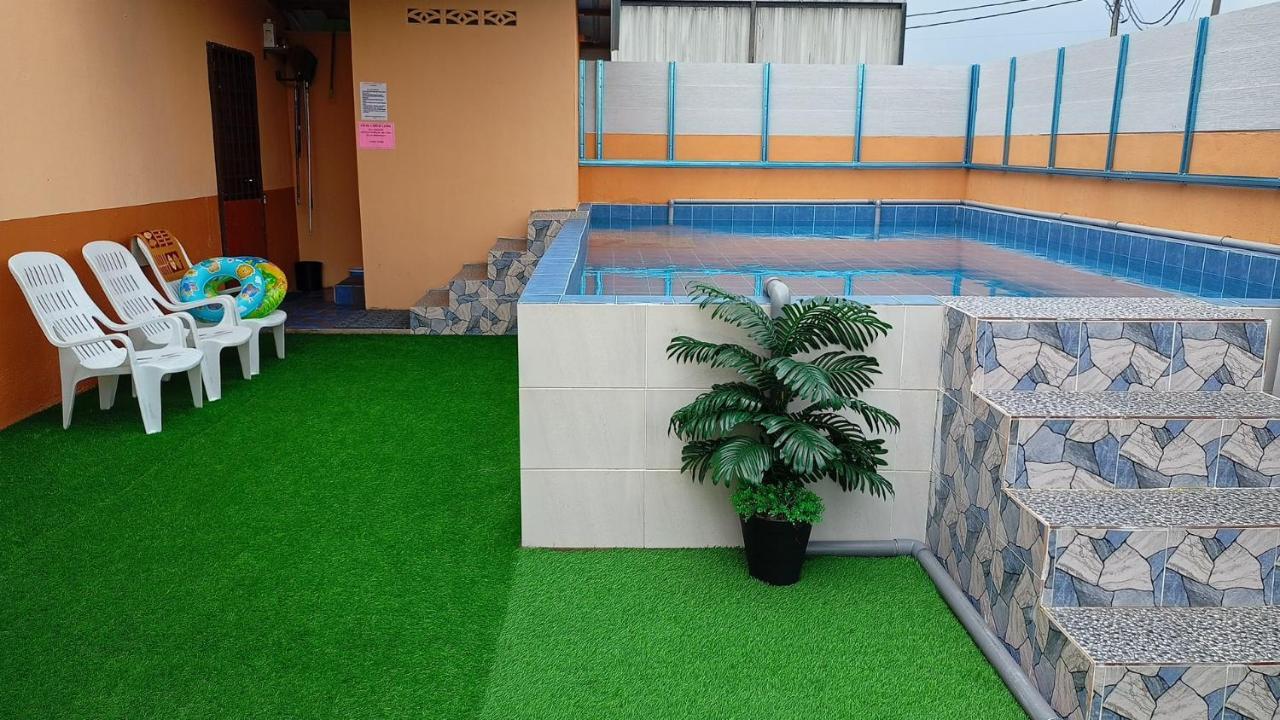 Ns Homestay Private Pool Tanah Merah  Kültér fotó